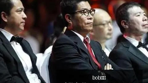 胡明轩吴愉亮相亚运，中国代表团旗手风采大